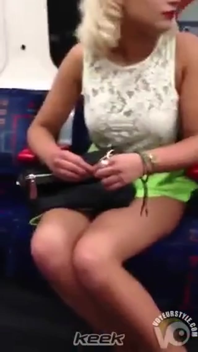 Girl piss herself on tube by accident