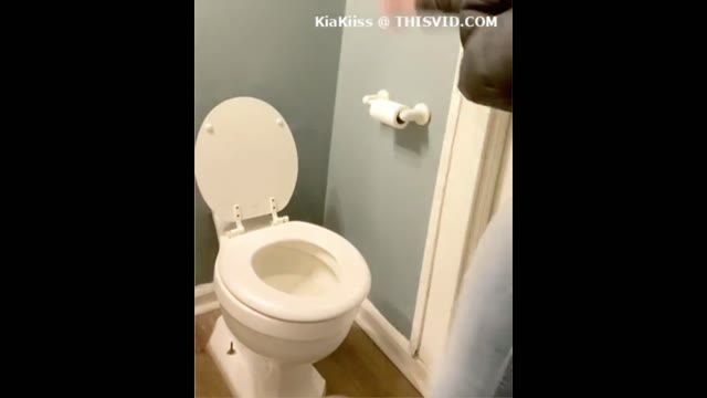 Girl can't get her zipper down in time