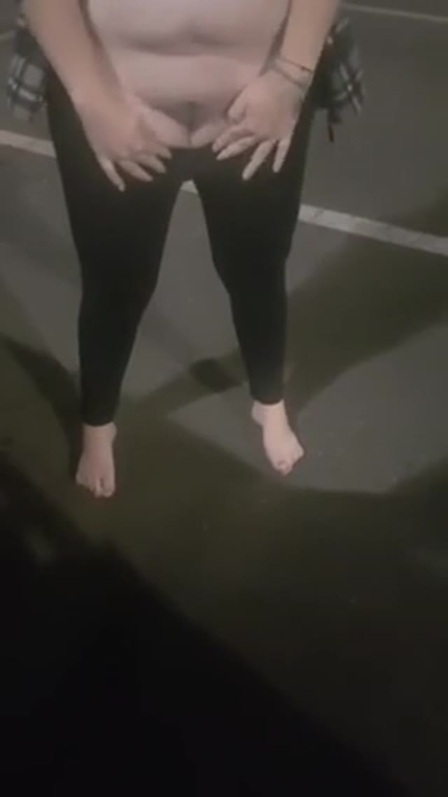 Standing Piss from Fatty