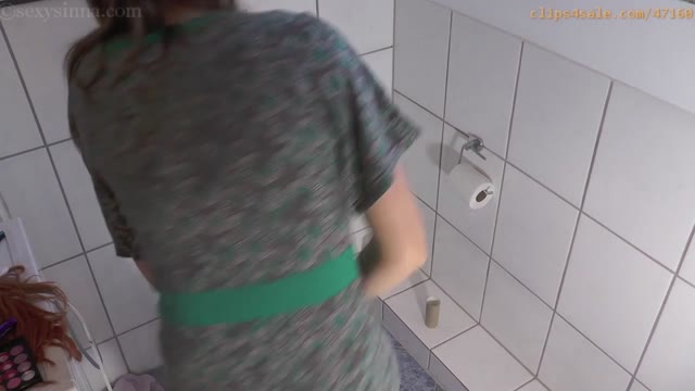 Wetting pants on toilet