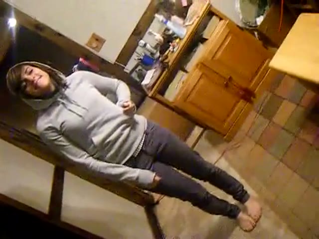 Girl dared to pee her pants on purpose