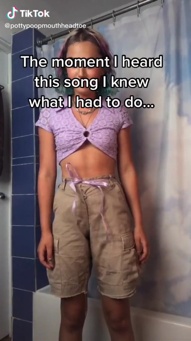 Shorts wetting - video 4