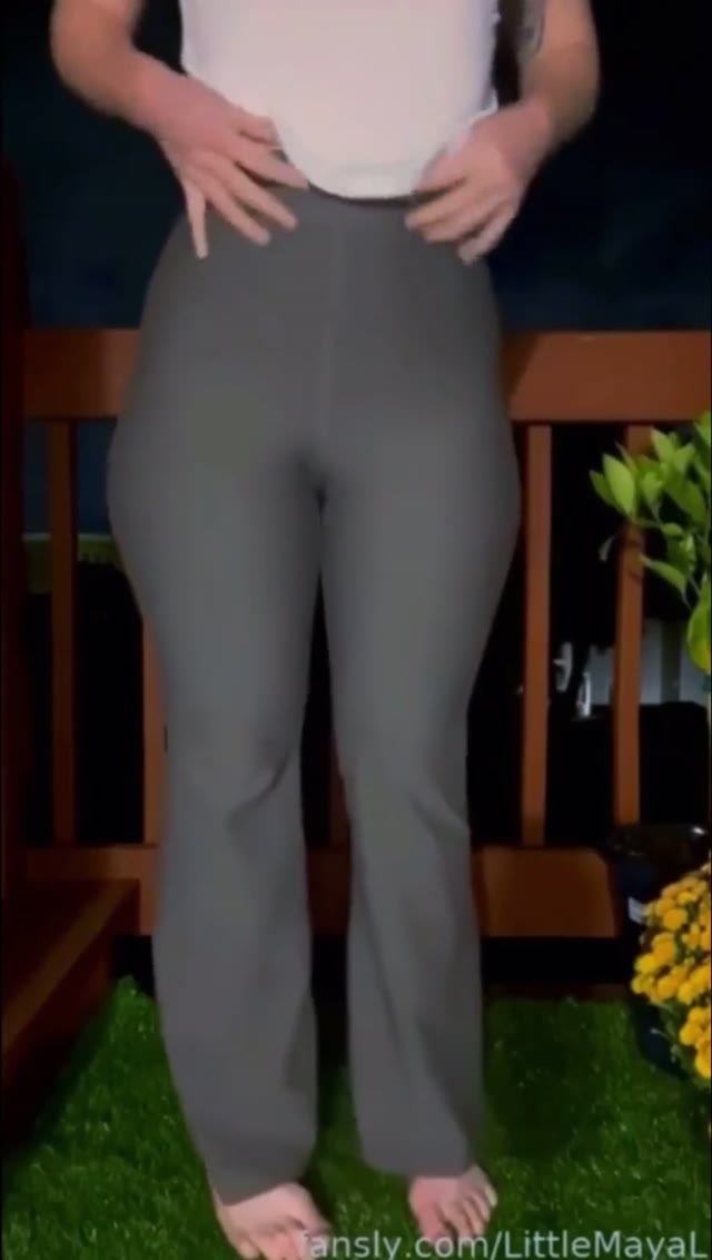 Redhead Pee Yoga Pants