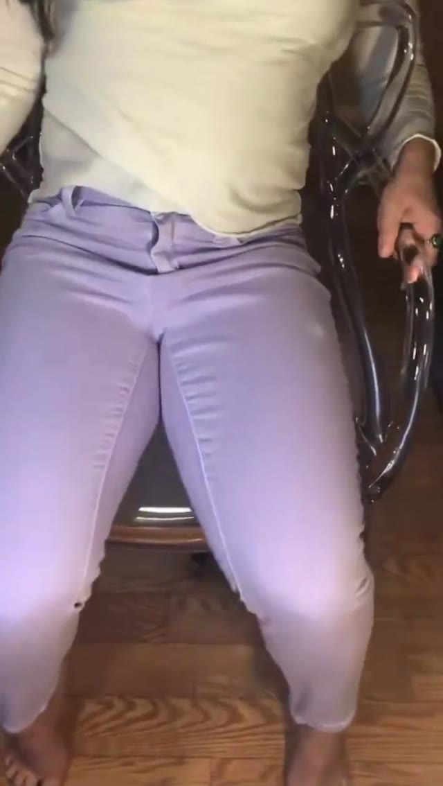 White jeans wetting
