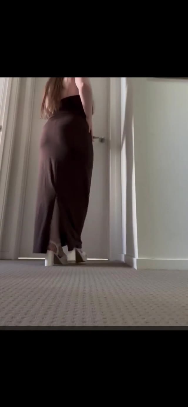 Cute Australian girl pees her brown dress