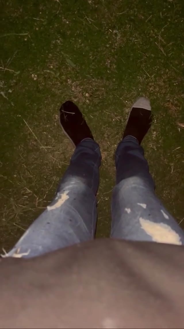 pee myself in public